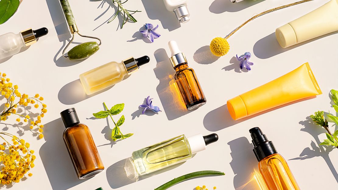 Embracing Natural Beauty: The Allure of Natural Skincare and Makeup 